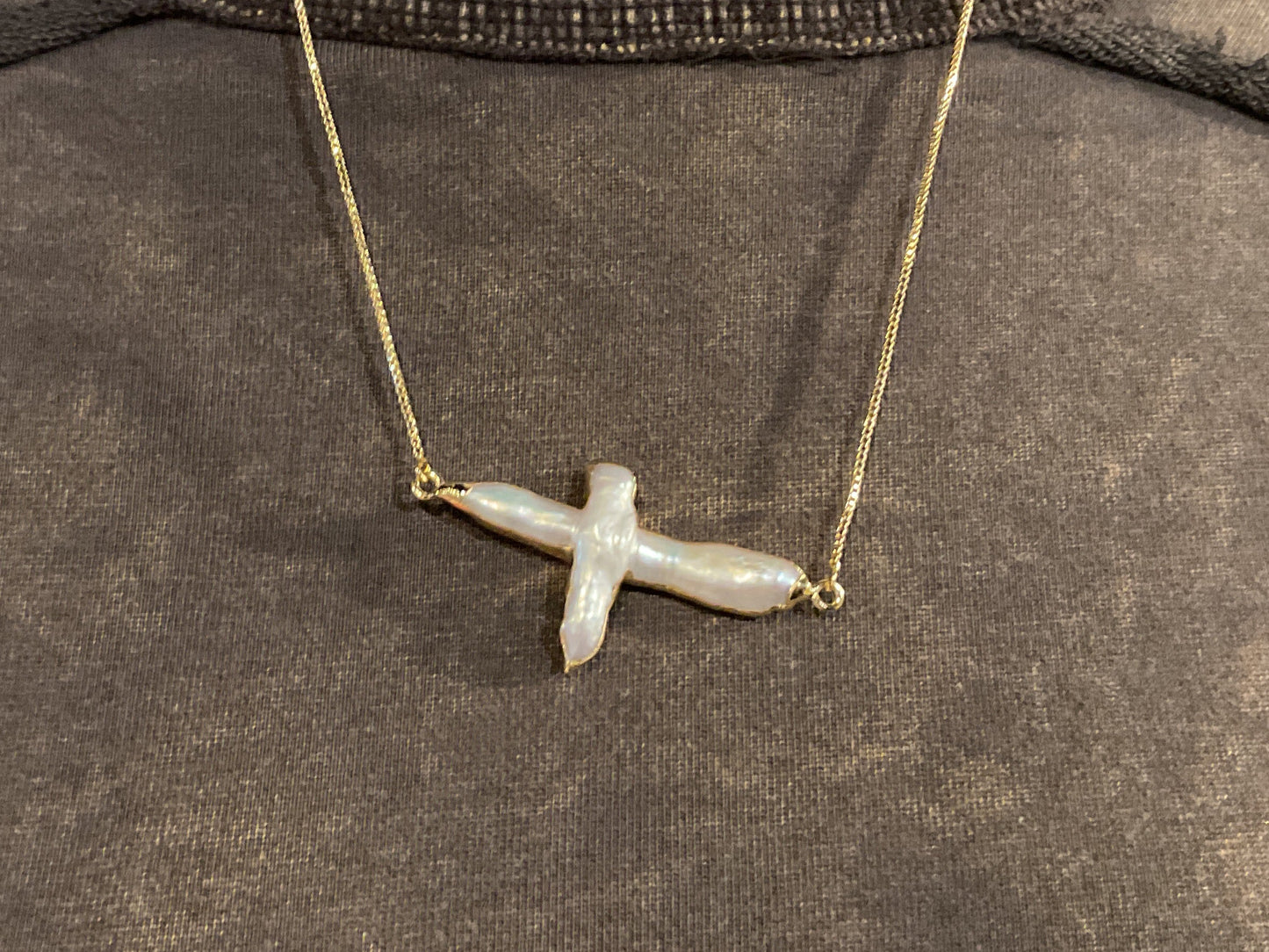 EE03 Slip Freshwater Pearl Cross Necklace