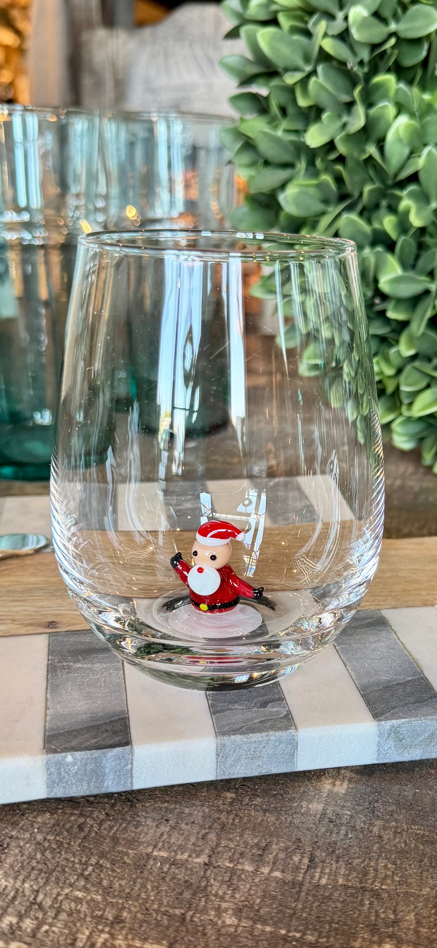 Holiday Figure Stemless Wine Glass