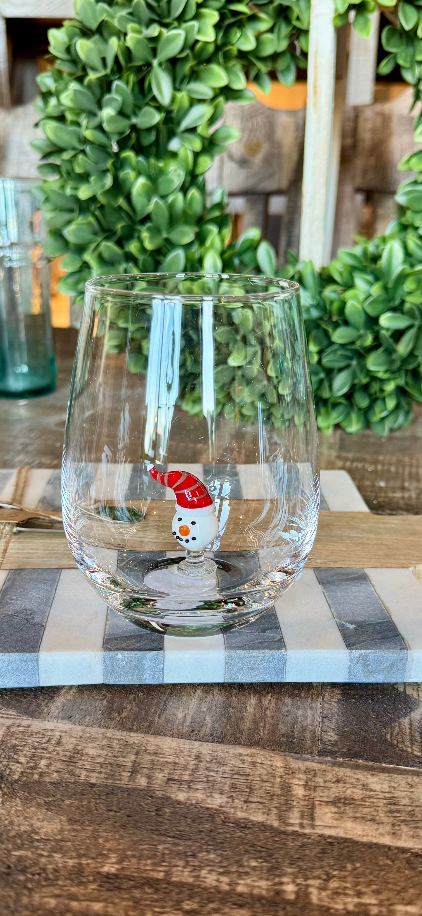 Holiday Figure Stemless Wine Glass
