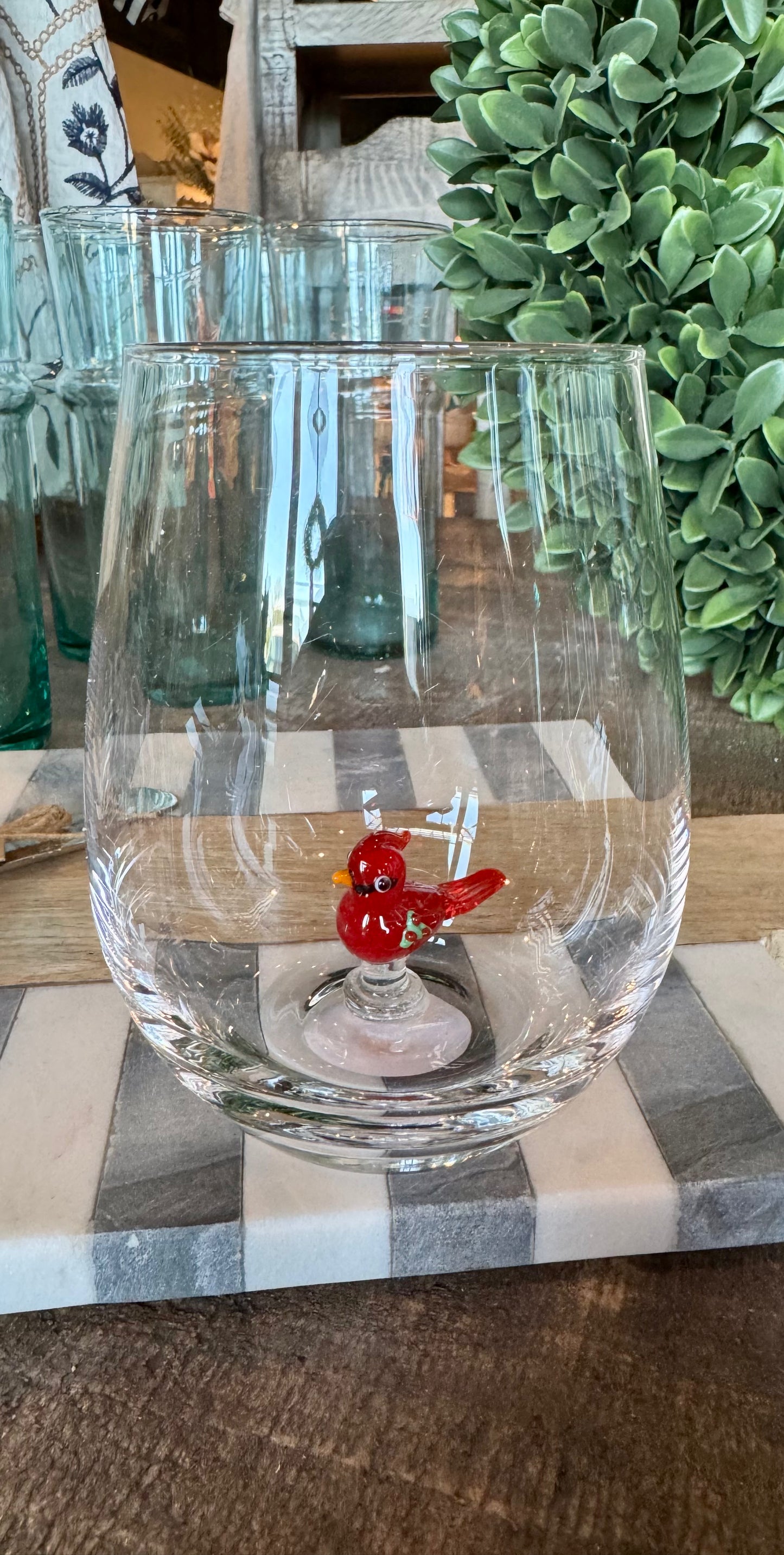 Holiday Figure Stemless Wine Glass