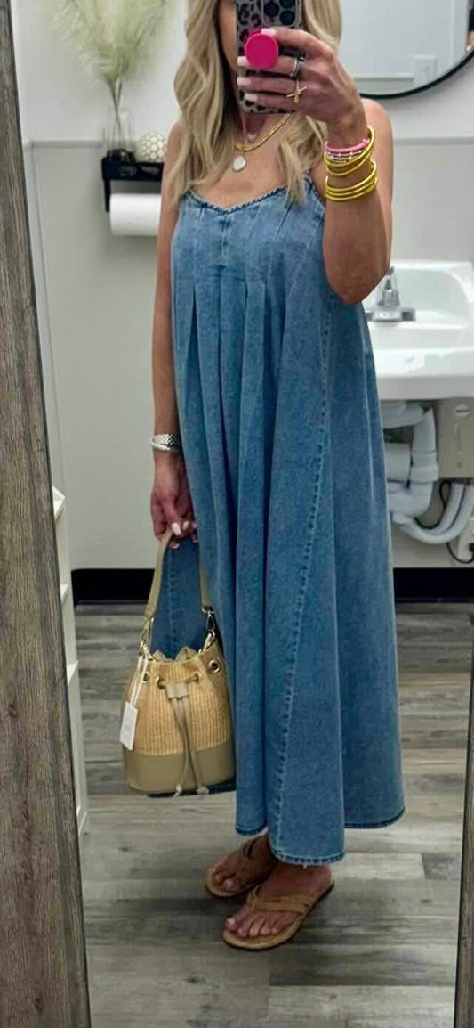 TH55 Pleated Denim Midi Dress