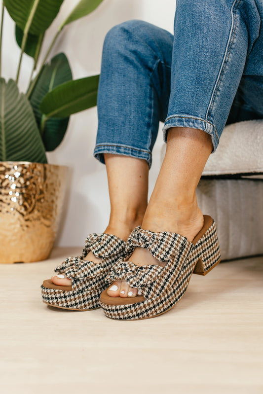 CK10 Black and Tan Houndstooth “Put A Bow On It” Sandals