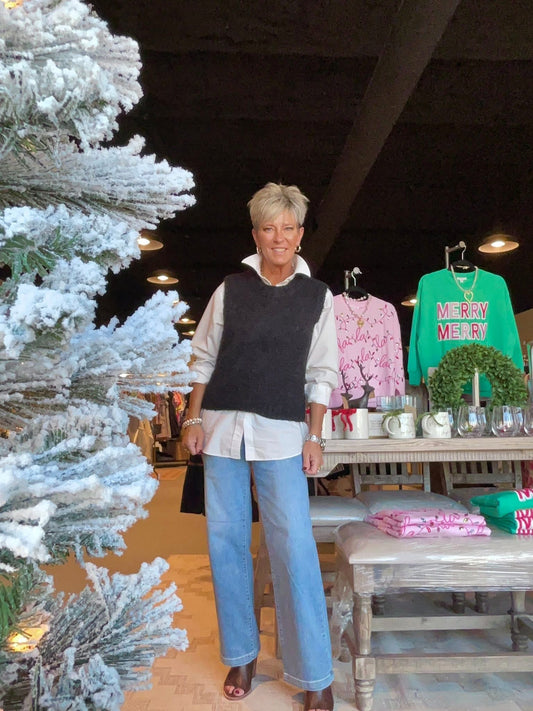 Black Sleeveless Sweater Vest