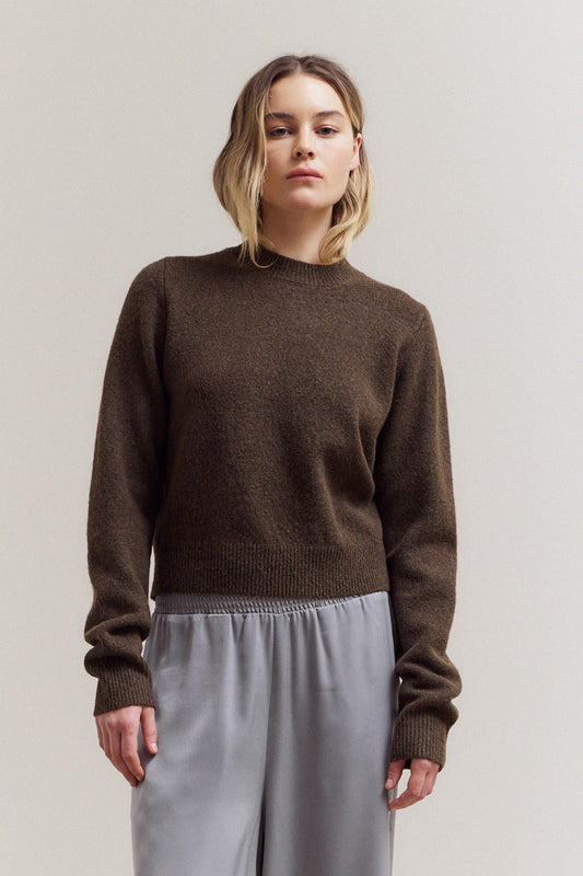 GG11 Dark Olive Basic Crew Neck Sweater