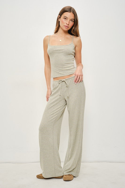 Grey/Yellow Striped Lounge Set