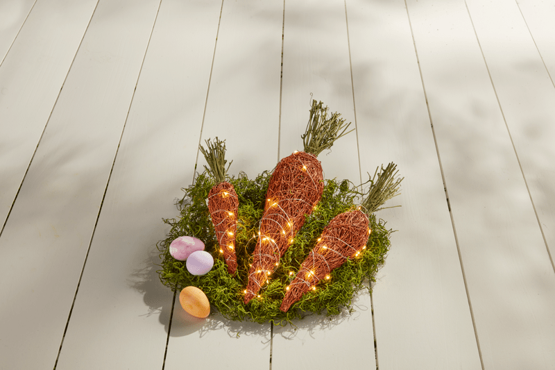 Large woven LED Carrot