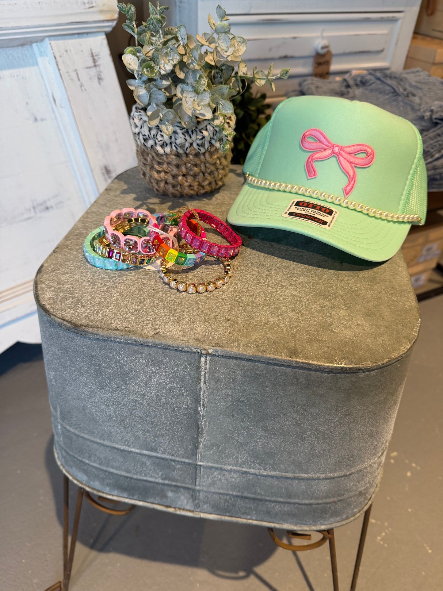 Mint Bow w/Chain Hat
